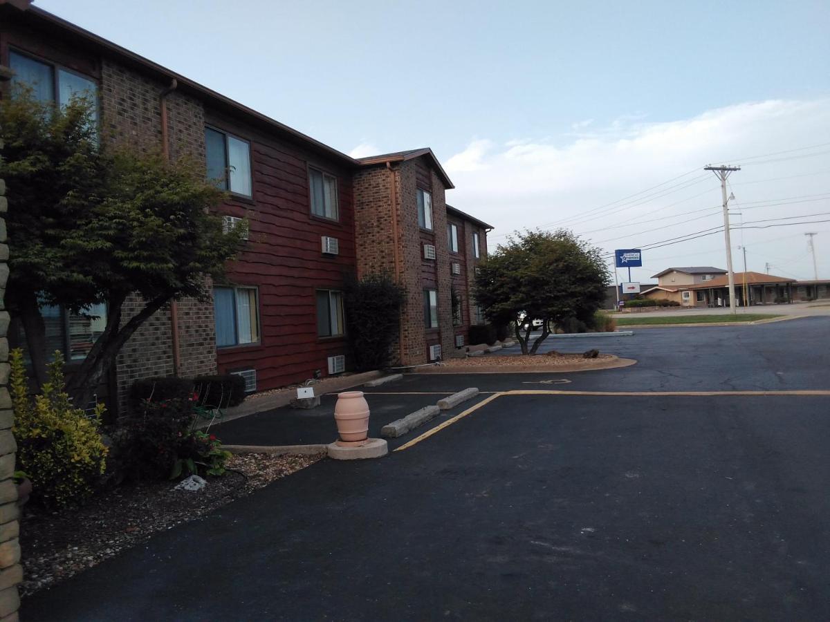 速8莱巴嫩酒店 黎巴嫩 外观 照片