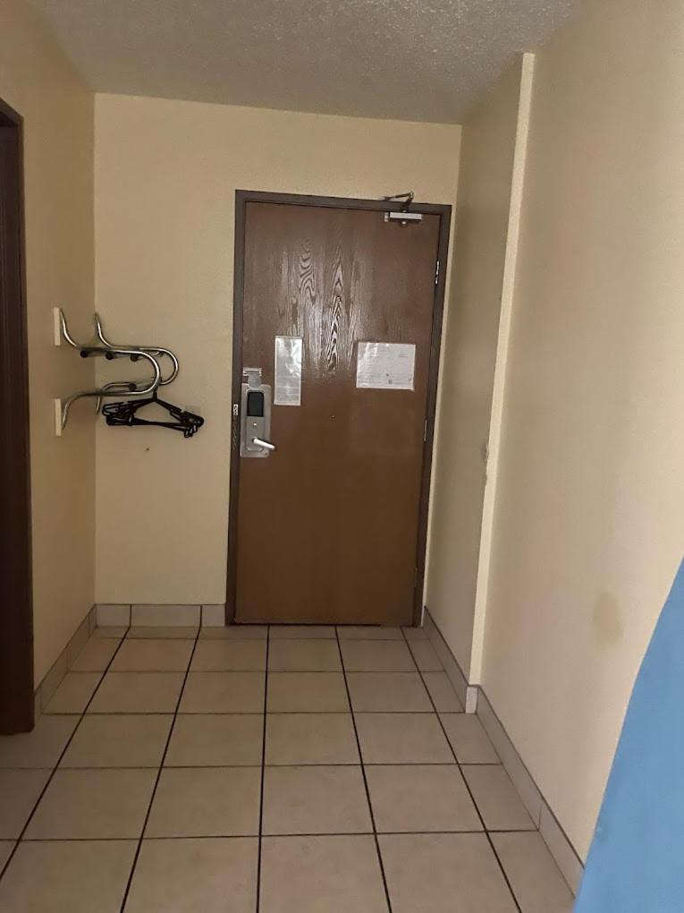 速8莱巴嫩酒店 黎巴嫩 外观 照片